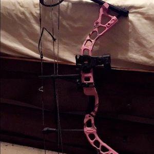 Diamond By Bowtech Women’s Compound Bow